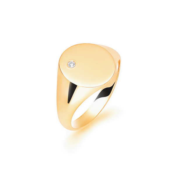 9 carat yellow gold signet set with diamond