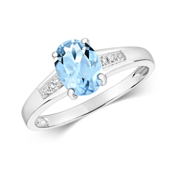 9 carat white gold aquamarine and diamond ring