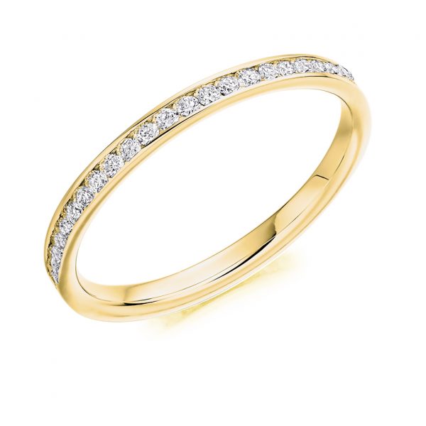 18 carat yellow gold diamond band