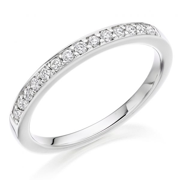 18 carat white gold diamond wedding ring