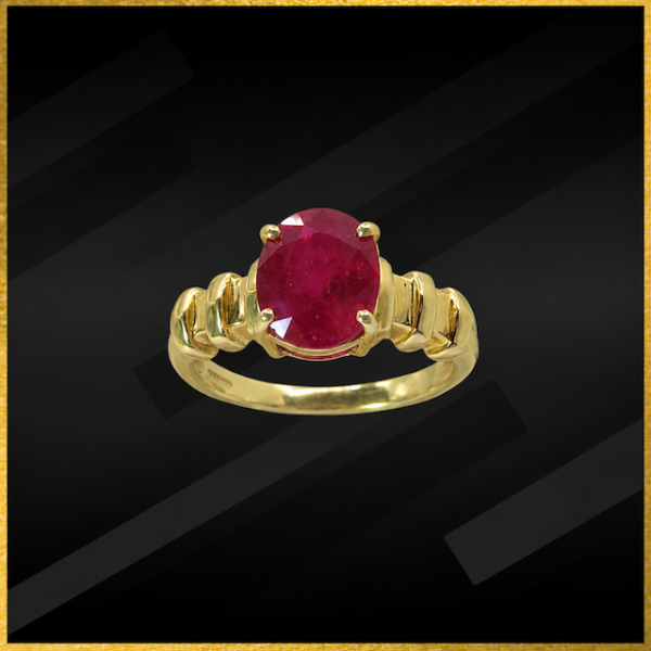 18 carat yellow gold ruby ring