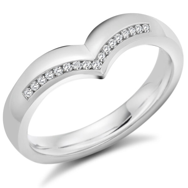FITTED DIAMOND WEDDING RING