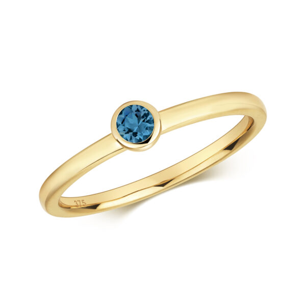9 carat yellow gold london blue topaz solitaire ring