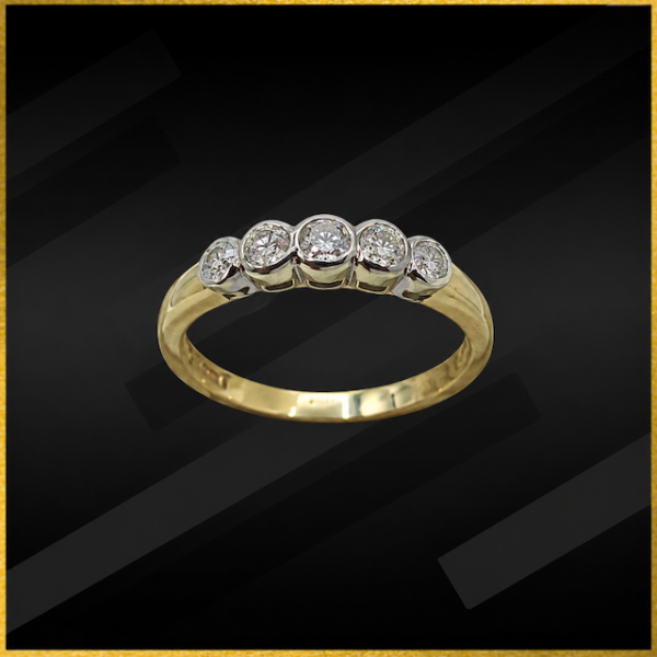 9 carat yellow gold diamond ring
