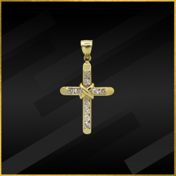 9 carat yellow gold cubic zirconia cross pendant