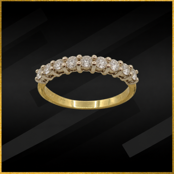 18 carat yellow gold diamond ring