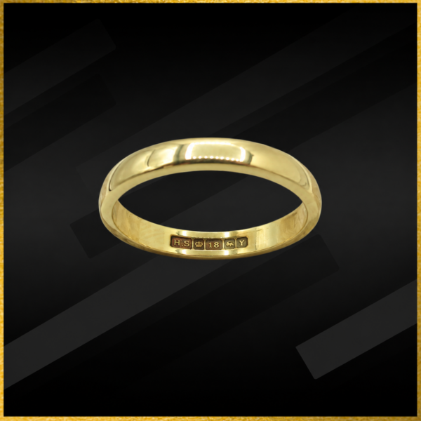18 carat yellow gold plain wedding ring
