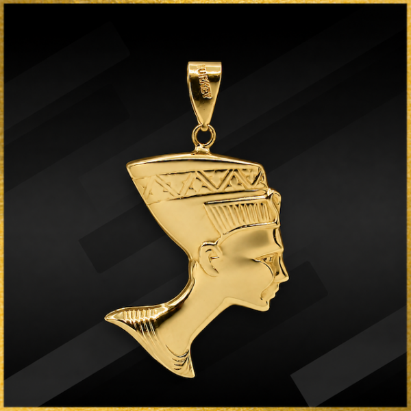 9 carat yellow gold nefertiti pendant
