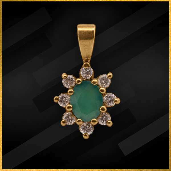 9 carat gold green agate and cubic zirconia pendant